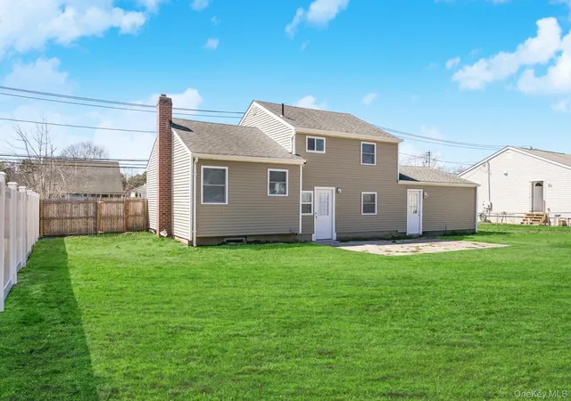 16th image of 651 Americus Ave, East Patchogue, NY 11772 | MLS# 985316