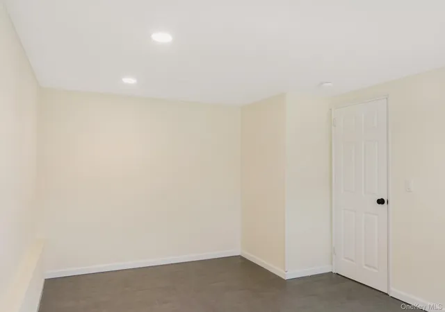 4th image of 651 Americus Ave, East Patchogue, NY 11772 | MLS# 985316