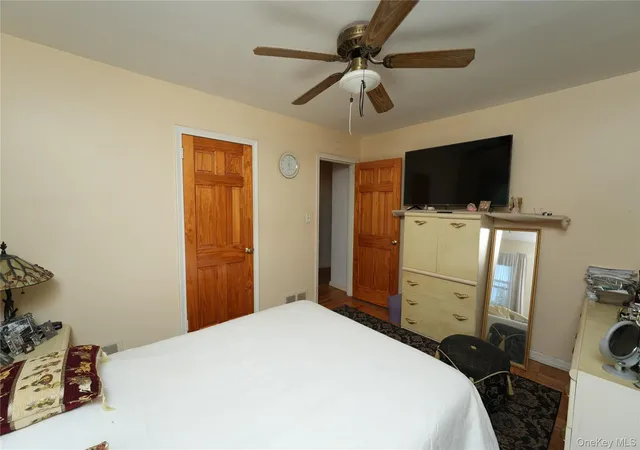 5th image of 368 Merrifield Ave, Hempstead, NY 11572 | MLS# 985355