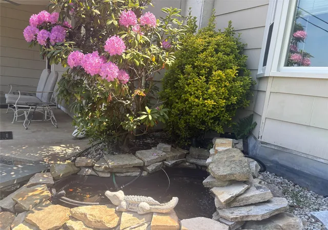 Photo 3 of Single family home for sale at 650 Warren Ave, Mount Pleasant, NY 10594 | MLS# 985362 | Listing updated on 2026-09-01