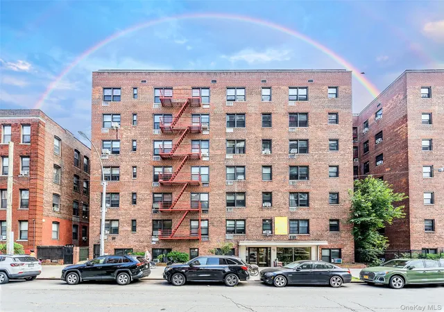 1st image of 143 40 Roosevelt Ave #5K, Flushing, NY 11354 | MLS# 985368