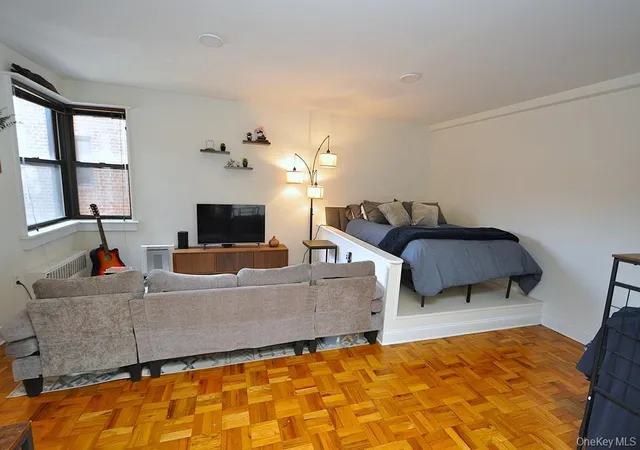 Homes for sale in Eastchester, NY | 142 Garth Rd #1A, Eastchester, NY 10583 | MLS# 985374