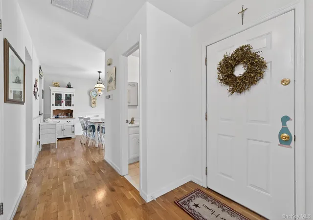 3rd image of 49 Candlestick Ct, Warwick (town), NY 10990 | MLS# 985400