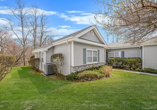 3rd image of 485 Woodscreek Ct, Moriches, NY 11955 | MLS# 985436