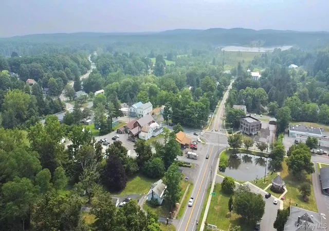 Photo 2 of Single family home for sale at 11184 State Route 32, Greenville, NY 12083 | MLS# 985455 | Listing updated on 2026-05-14