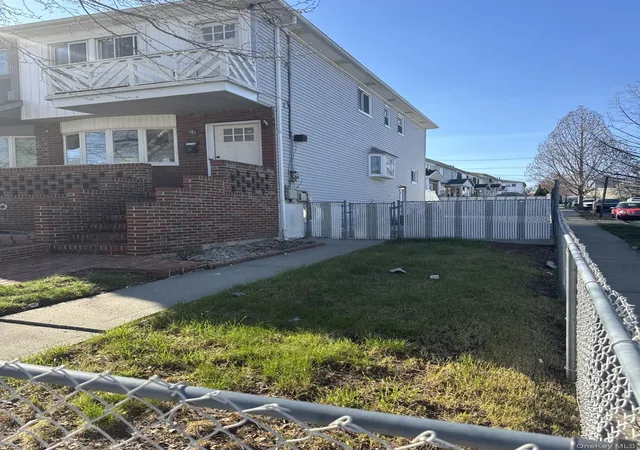 1st image of 311 Durant Ave, New York, NY 10308 | MLS# 985511