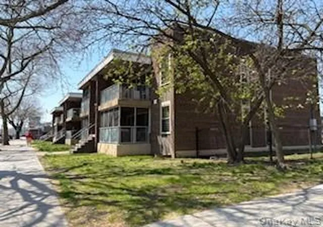 2nd image of 12161 Flatlands Ave #3C, New York, NY 11207 | MLS# 985518