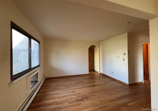 Photo 4 of Sale Pending at 137 Sierra Vista Ln, Clarkstown, NY 10989 | MLS# 985559 | Listing updated on 2026-09-26