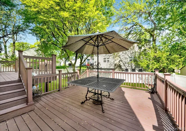 Photo 4 of Sale Pending at 983 Palmer Ave, Mamaroneck, NY 10543 | MLS# 985567 | Listing updated on 2026-07-10
