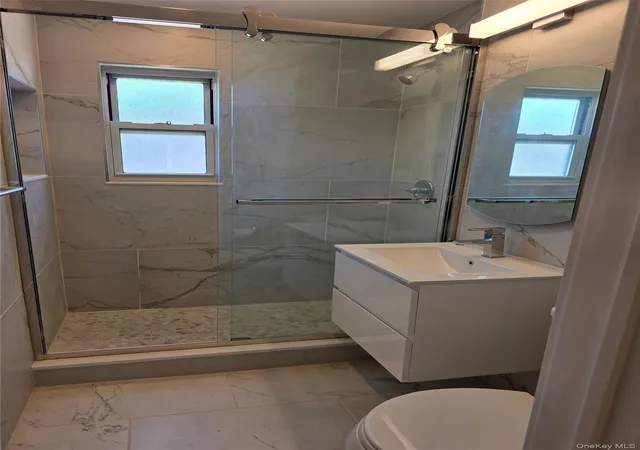2nd image of 68-36 140Th St, Flushing, NY 11367