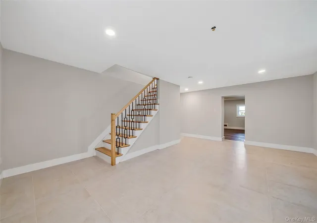 3rd image of 237 Mott St, Oceanside, NY 11572 | MLS# 985593