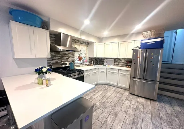 Listing Photo 5 - Condo for sale in building located at 15 Bay 20th St, Brooklyn, NY 11214
