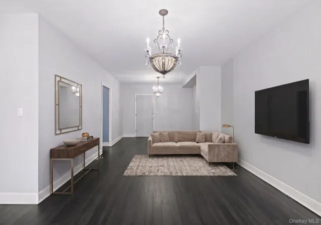 Photo 3 of Sale Pending at 260 Garth Rd #3K4, Scarsdale, NY 10583 | MLS# 985644 | Listing updated on 2026-09-19