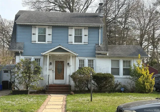 Photo 1 of Sale Pending at 189 N Evans Ave, Hempstead, NY 11520 | MLS# 985646 | Listing updated on 2026-05-27