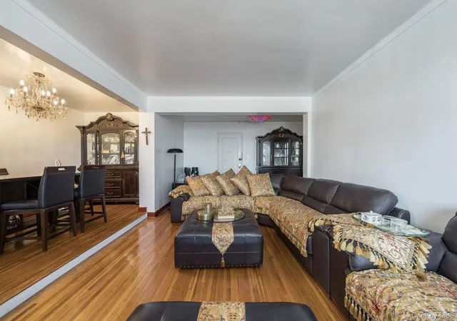 5th image of 143-50 Hoover Ave #306, Jamaica, NY 11435 | MLS# 985680