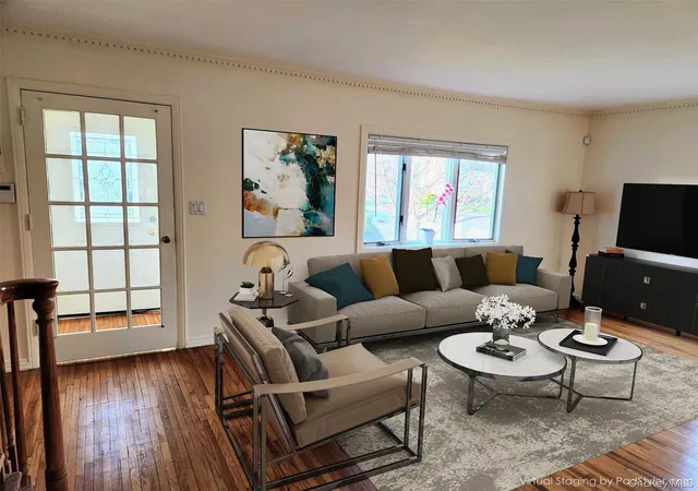 4th image of 142 Morris Pkwy, Valley Stream, NY 11580 | MLS# 985749