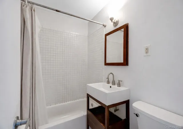 5th image of 1065 Vermont St #7J, New York, NY 11207 | MLS# 985762