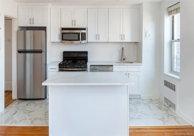 Photo 3 of Sale Pending at 6505 Yellowstone Blvd #6H, Forest Hills, NY 11375 | MLS# 985765 | Listing updated on 2026-08-09