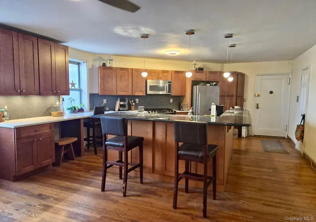 Homes for sale in New Rochelle, NY | 40 Davenport #2K, New Rochelle, NY 10801 | MLS# 985790