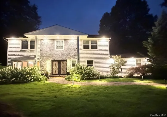 Photo 1 of Single family home for sale at 35 Elm Dr, North Hempstead, NY 11576 | MLS# 985800 | Listing updated on 2026-09-06