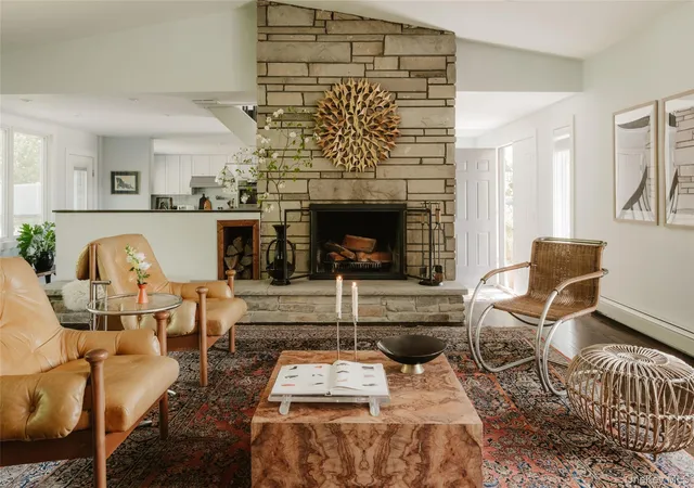 4th image of 18 Scenic Dr, Hyde Park, NY 12538 | MLS# 985816