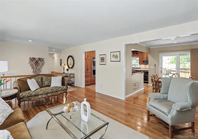 4th image of 24 Tad Ln, Oyster Bay, NY 11804 | MLS# 985879