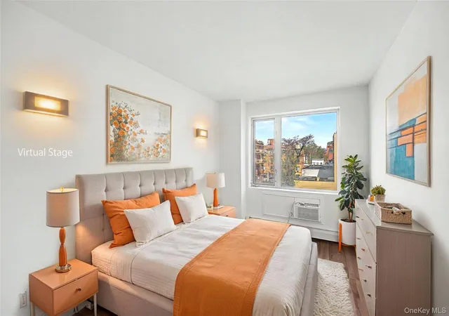 2nd image of 13621 Latimer Pl, New York, NY 11354