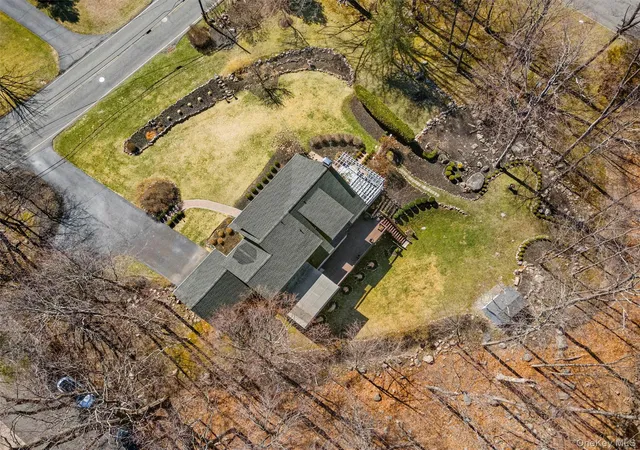 50th image of 76 Smith Hill Rd, Airmont, NY 10952 | MLS# 985982