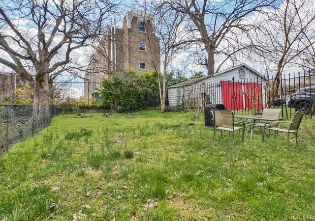 17th image of 86 Harrison St, New York, NY 10304 | MLS# 986022