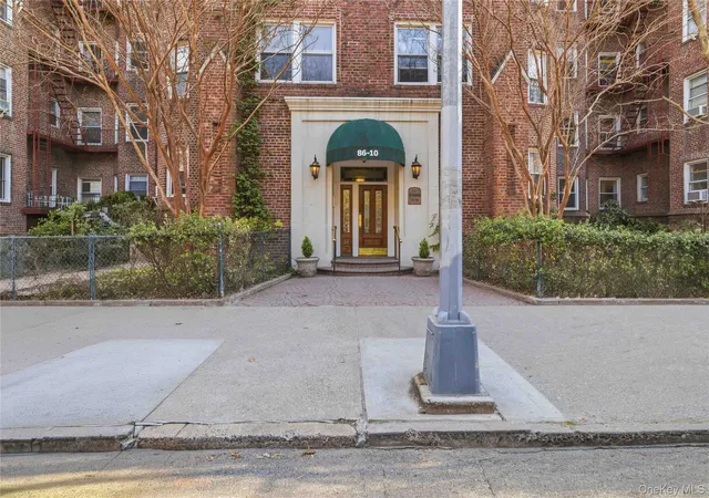 2nd image of 86 10 34th Ave #522, Jackson Heights, NY 11372 | MLS# 986056