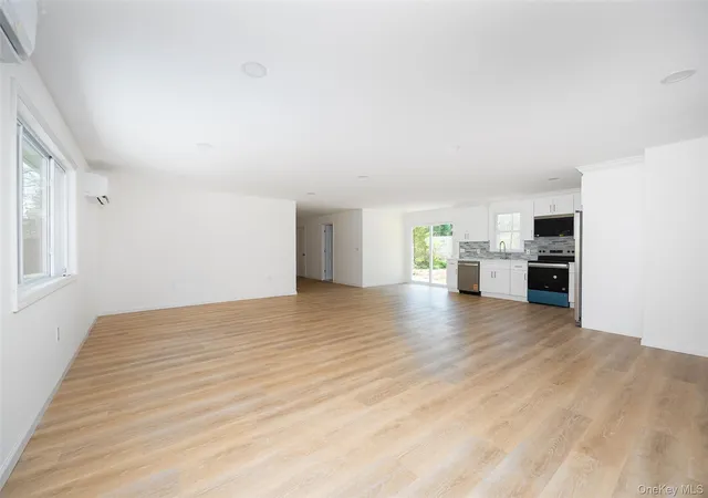 5th image of 7 Eckelman Dr, Hyde Park, NY 12538 | MLS# 986077