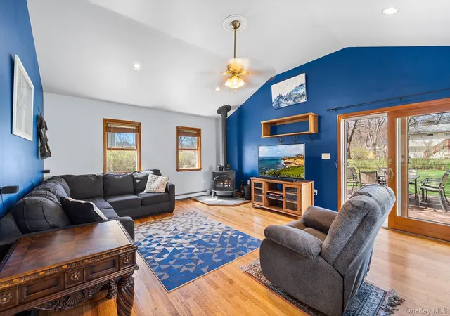 Photo 3 of Sale Pending at 3453 Flanders Dr, Yorktown, NY 10598 | MLS# 986119 | Listing updated on 2026-08-19
