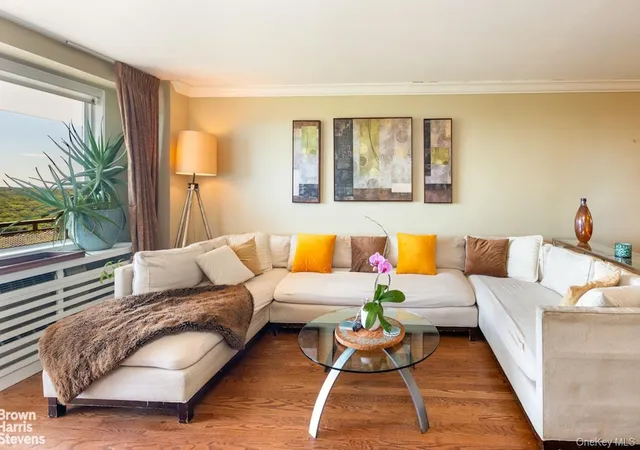 5th image of 5800 Arlington Ave #15B, Bronx, NY 10471 | MLS# 986131