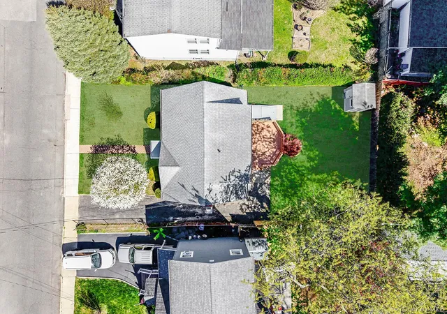 3rd image of 28 Miller St #2, Glen Cove, NY 11542 | MLS# 986132