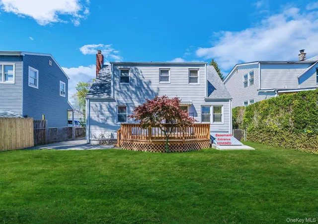 4th image of 28 Miller St #2, Glen Cove, NY 11542 | MLS# 986132