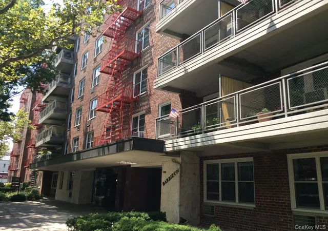 1st image of 142-05 Roosevelt Ave #521, New York, NY 11354 | MLS# 986145