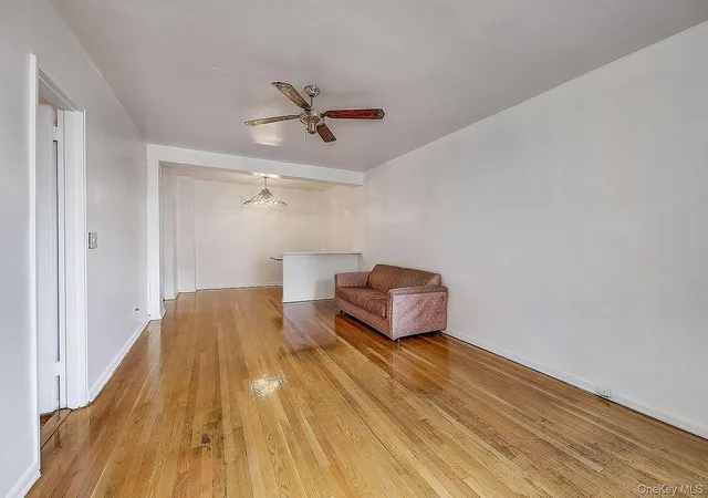 5th image of 142-05 Roosevelt Ave #521, New York, NY 11354 | MLS# 986145