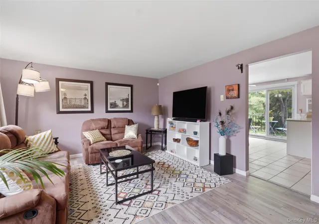 Photo 3 of Sale Pending at 303 Parr Meadow Dr #3C, Newburgh (town), NY 12550 | MLS# 986174 | Listing updated on 2026-09-20
