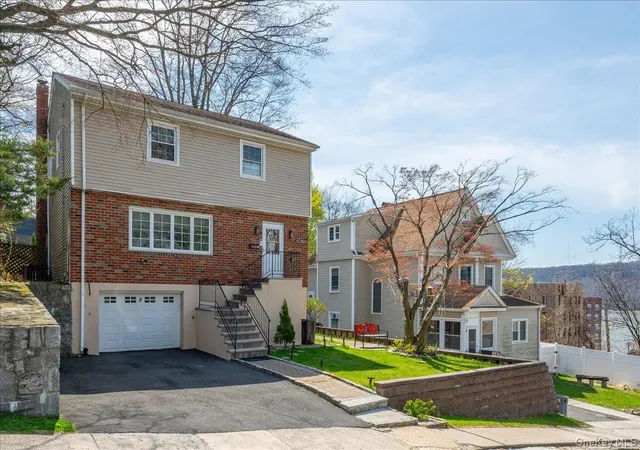 2nd image of 8 Arthur St, Yonkers, NY 10701 | MLS# 986177