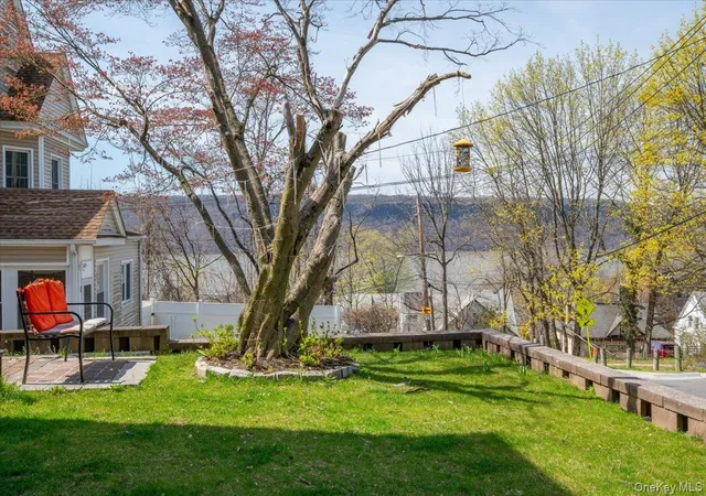 Photo 3 of Sale Pending at 8 Arthur St, Yonkers, NY 10701 | MLS# 986177 | Listing updated on 2026-07-24