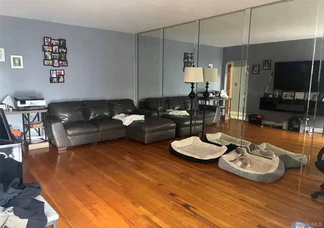 Photo 3 of Multi family home for sale at 1844 Tomlinson Ave, New York, NY 10461 | MLS# 986233 | Listing updated on 2026-09-24
