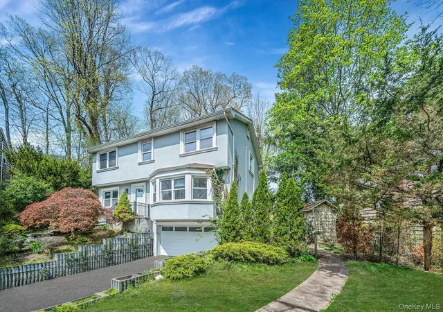 2nd image of 210 Mill Dam Ct, Centerport, NY 11721 | MLS# 986237