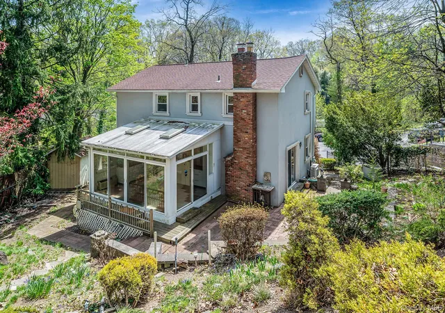 41st image of 210 Mill Dam Ct, Centerport, NY 11721 | MLS# 986237