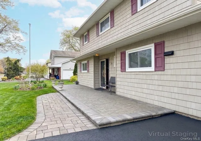 Photo 3 of Sale Pending at 26 Stevenson Pl, Deer Park, NY 11729 | MLS# 986243 | Listing updated on 2026-09-19