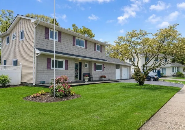 Photo 3 of Sale Pending at 26 Stevenson Pl, Deer Park, NY 11729 | MLS# 986243 | Listing updated on 2026-09-19