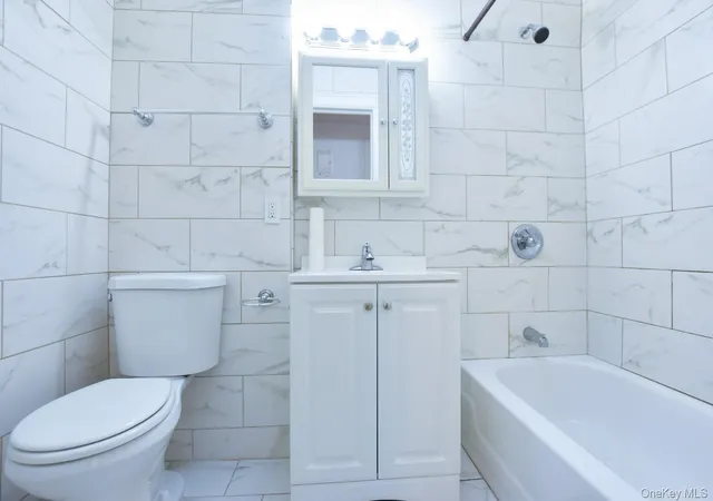 38th image of 18 44 21st Dr, Astoria, NY 11105 | MLS# 986255