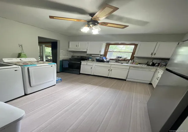17th image of 8 Albie Dr, Hyde Park, NY 12538 | MLS# 986265