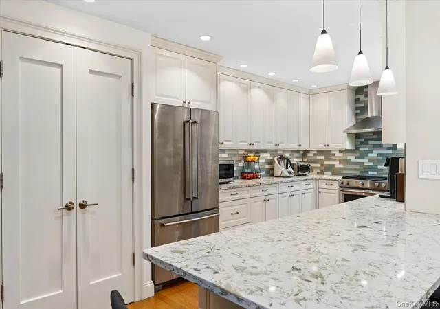 Photo 3 of Sale Pending at 83 30 98th Street #1H, Woodhaven, NY 11421 | MLS# 986269 | Listing updated on 2026-10-06