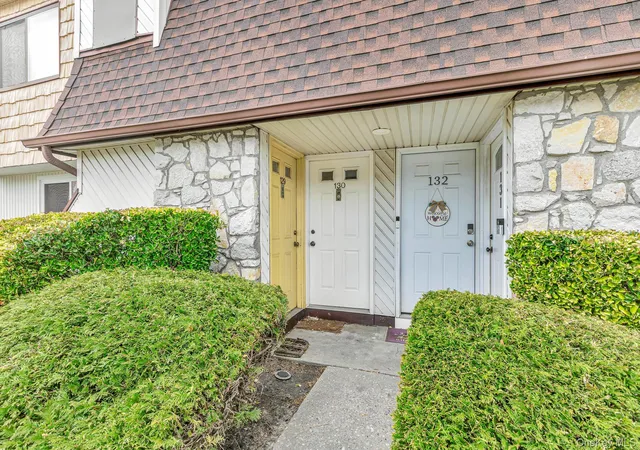 1st image of 129 Pointe Cir N #129, Brookhaven, NY 11727 | MLS# 986304