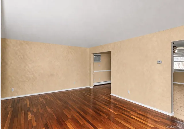 5th image of 38 Memorial Blvd, Brookhaven, NY 11940 | MLS# 986307